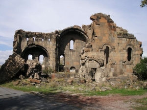 Ptghni monastery