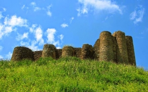 Tours to Berdavan Castle 