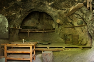 Visit Lastiver Armenia – learn more about Lastiver Caves
