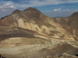 4 peaks of mount Aragats